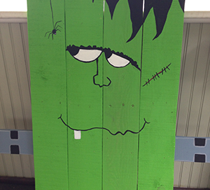 pallets wood craft scarecrow